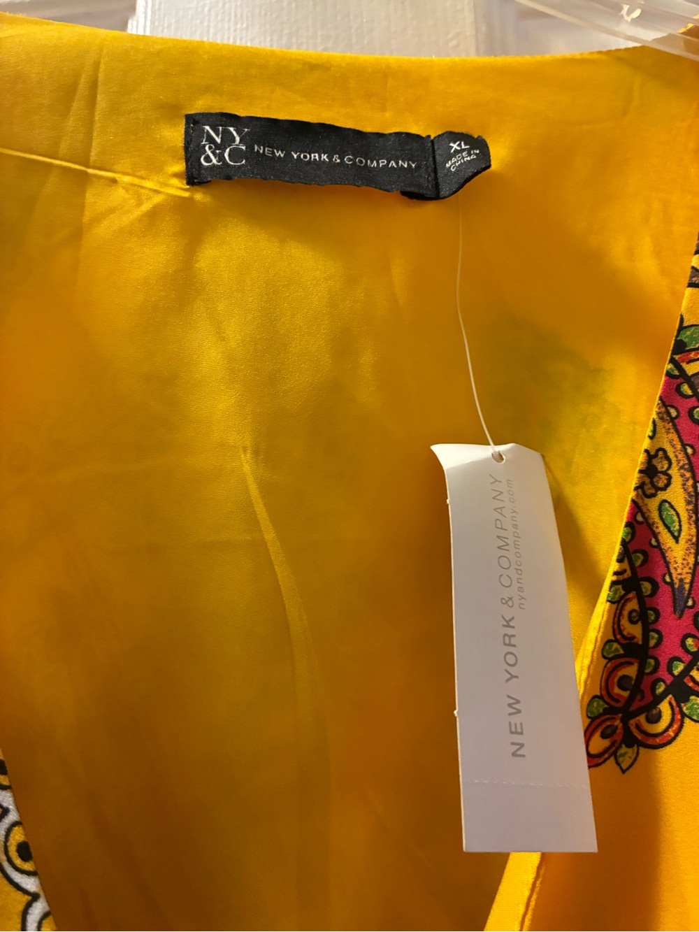NWT New York & Company Bright Yellow Paisley Trim Wrap Dress flowy sleeves - Picture 4 of 9